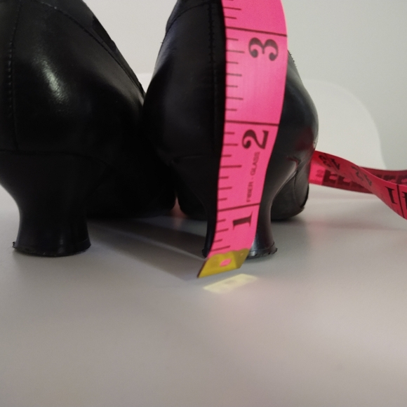 Shoes - Picture 2 of 3